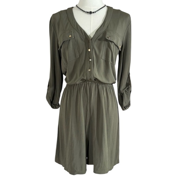bebe Pants - Olive Green Romper Shorts Jumpsuit Size Small 100% Rayon Gold Button Accents